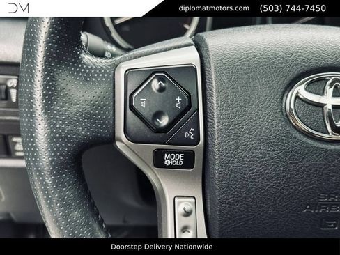 Used 2023 Toyota 4Runner Limited AWD/4WD image 29