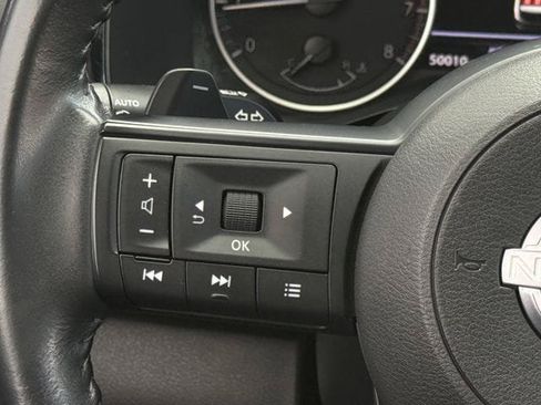 Used 2024 Nissan Pathfinder SV AWD/4WD image 13