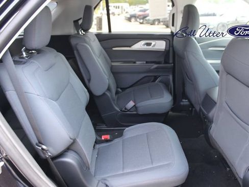New 2026 Ford Explorer Active RWD image 8