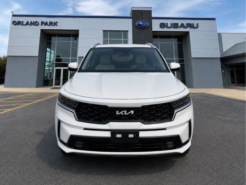 Used 2022 Kia Sorento SX Prestige w/ Panoramic Sunroof Package AWD/4WD image 2