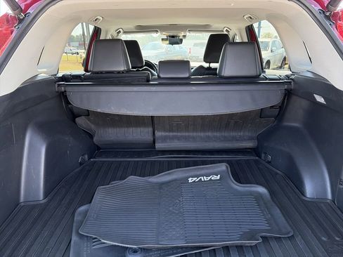 Used 2019 Toyota RAV4 XLE Premium w/ Cold Weather Package AWD/4WD image 30