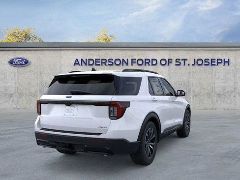 New 2026 Ford Explorer ST-Line image 8