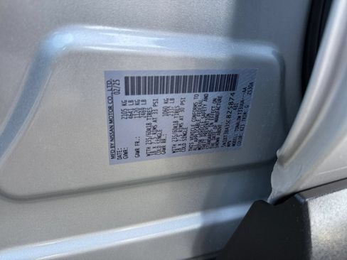 Used 2025 Nissan Rogue SV FWD image 21