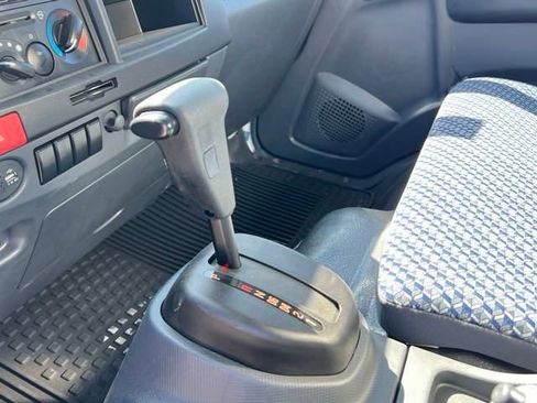 New 2024 Chevrolet Low Cab Forward image 22