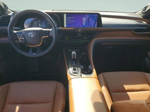 Certified 2025 Toyota Crown Signia w/ Advanced Technology Package AWD/4WD image 19