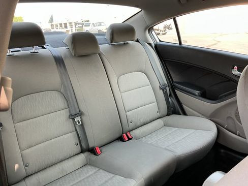 Used 2015 Kia Forte LX FWD image 24