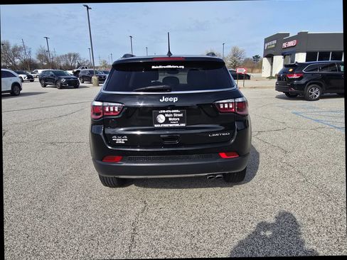 Used 2020 Jeep Compass Limited image 3