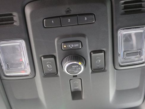 Used 2023 Chevrolet Tahoe Premier image 16