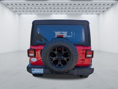 Used 2021 Jeep Wrangler Unlimited Sport AWD/4WD image 5