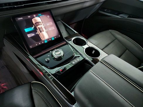 Used 2025 Cadillac Escalade Premium Luxury w/ Touring Package image 15