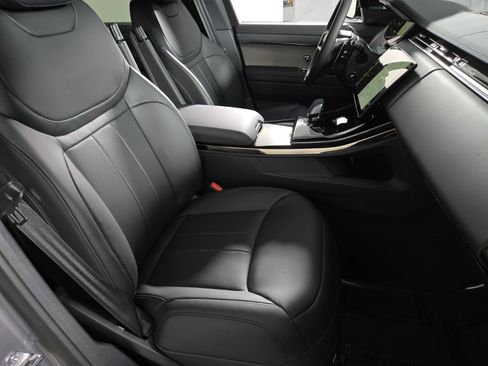 New 2025 Land Rover Range Rover Sport Dynamic SE image 3
