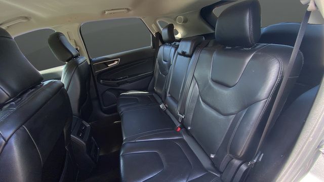 Used 2020 Ford Edge Titanium AWD/4WD image 22