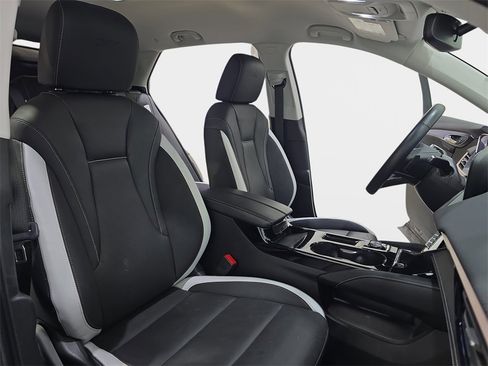 Used 2024 Buick Envision Sport Touring image 12