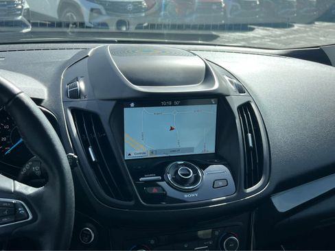 Used 2019 Ford Escape Titanium image 36