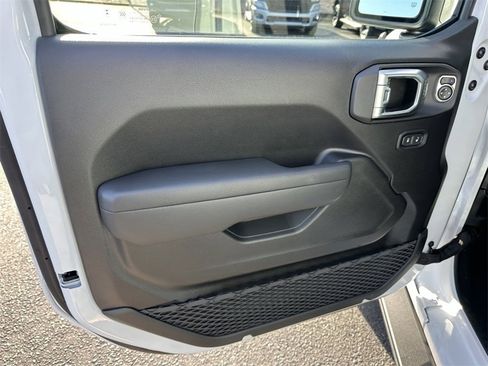 New 2025 Jeep Wrangler Sport S image 13