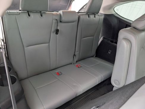 Used 2021 Toyota Highlander Limited image 25