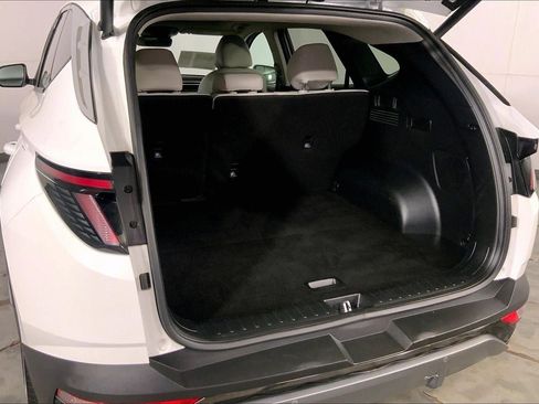 Used 2024 Hyundai Tucson Limited AWD/4WD image 4