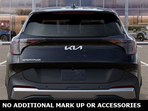 New 2026 Kia Sportage EX image 13