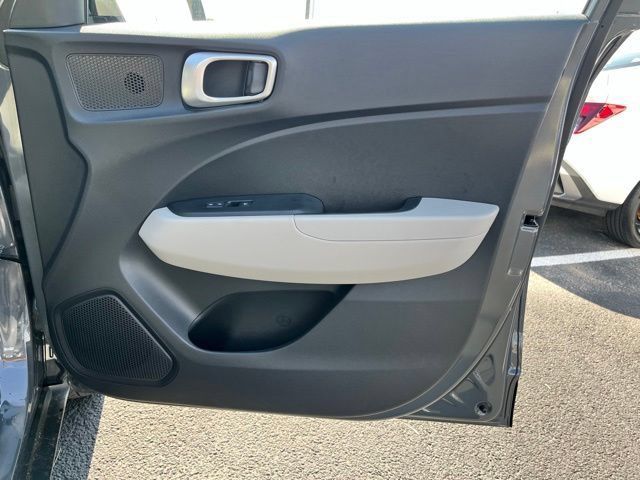 New 2026 Hyundai Venue SEL FWD image 23