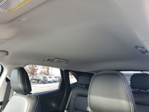 Used 2022 Ford Escape SEL image 11