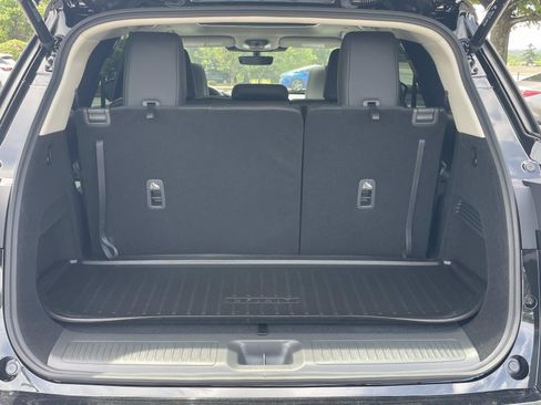 New 2027 INFINITI QX60 Luxe w/ Cargo Package FWD image 4