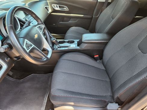 Used 2017 Chevrolet Equinox LT w/ Convenience Package AWD/4WD image 9