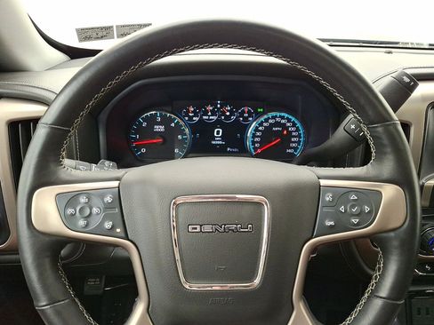 Used 2018 GMC Sierra 1500 Denali AWD/4WD image 16