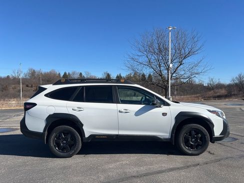 Used 2022 Subaru Outback Wilderness w/ Wilderness Package image 3