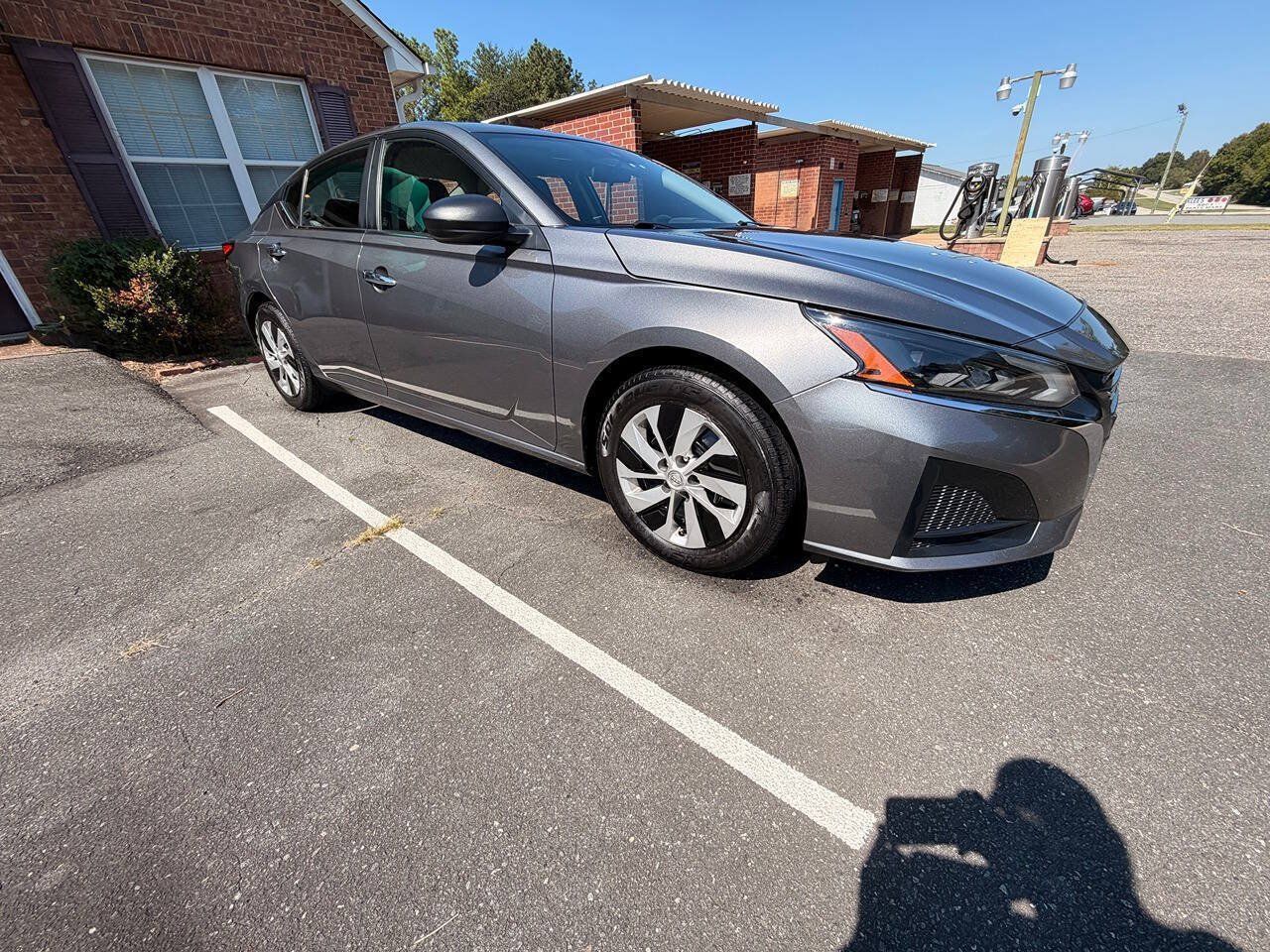 Used 2024 Nissan Altima 2.5 S FWD image 5