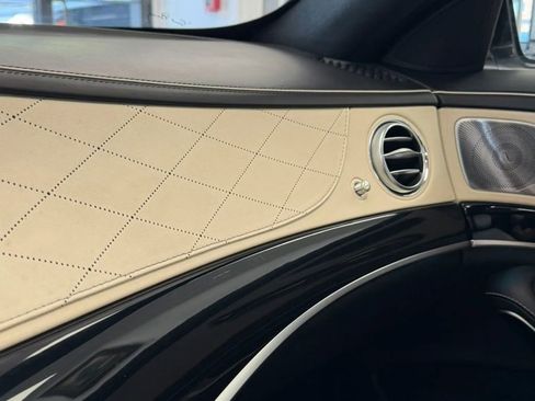 Used 2019 Mercedes-Benz S 560 Sedan image 35