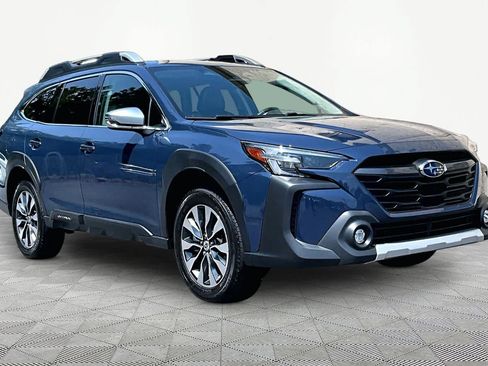 Used 2023 Subaru Outback Touring XT AWD/4WD image 3