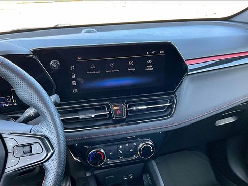 Used 2024 Chevrolet TrailBlazer RS w/ Driver Confidence Package image 6