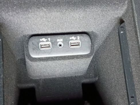 Used 2022 Dodge Charger R/T w/ Driver Convenience Group image 5