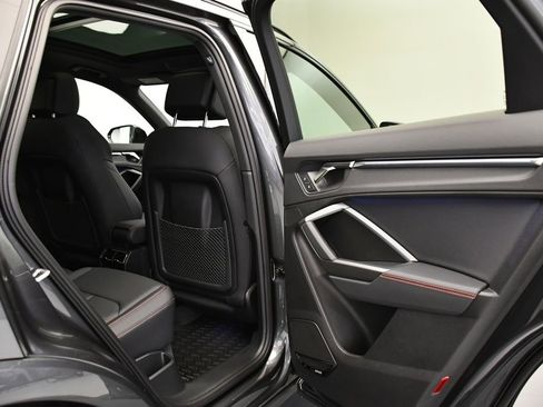 Used 2025 Audi Q3 2.0T Premium Plus w/ Premium Plus Package image 53