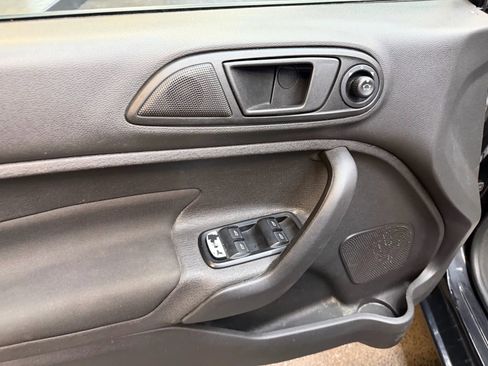 Used 2019 Ford Fiesta SE w/ Equipment Group 201A image 11