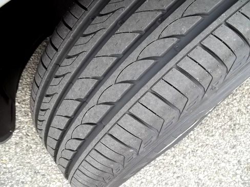 Used 2014 Volkswagen Passat 1.8T S image 25