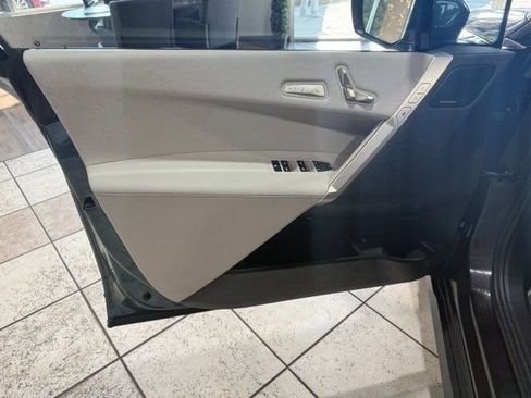 Used 2022 BMW iX xDrive50 w/ Premium Package image 22