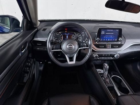 Used 2023 Nissan Altima 2.5 SR image 17