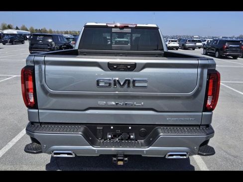 Used 2025 GMC Sierra 1500 Denali Ultimate AWD/4WD image 8