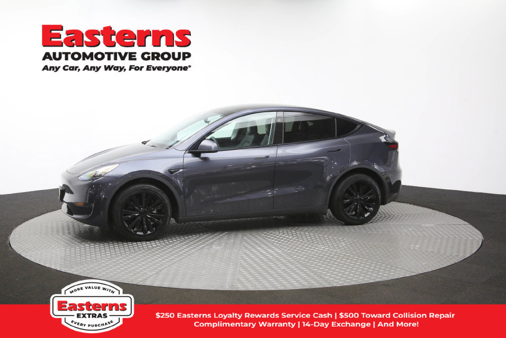 Used 2024 Tesla Model Y Long Range AWD/4WD image 55