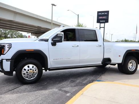 New 2026 GMC Sierra 3500 Denali Ultimate AWD/4WD image 4