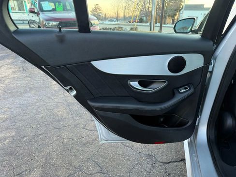 Used 2018 Mercedes-Benz C 300 4MATIC Sedan image 11