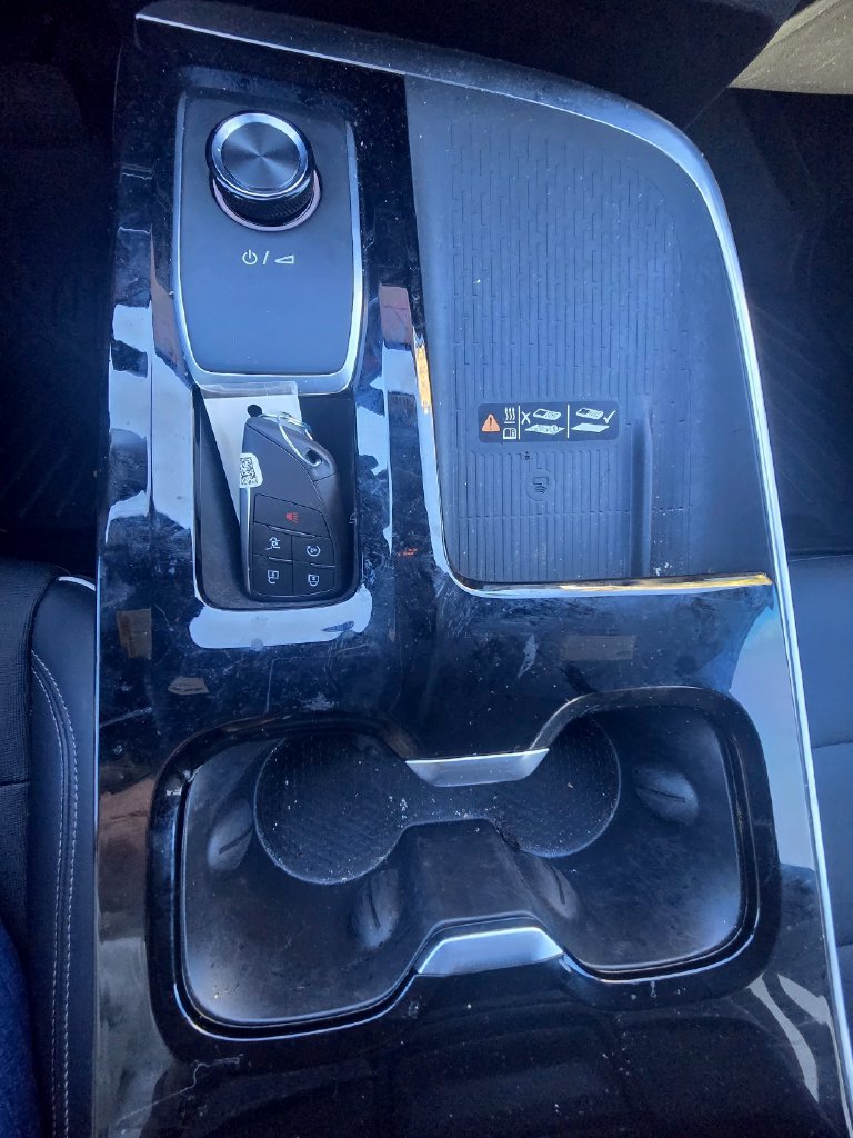 Used 2025 Buick Enclave Preferred FWD image 32