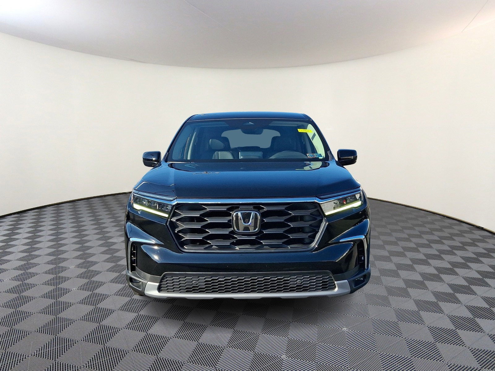 Used 2023 Honda Pilot EX-L image 2