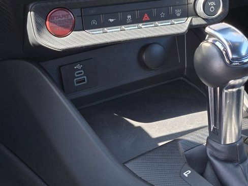 Used 2025 Ford Mustang Premium RWD image 32