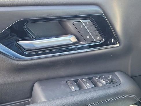 New 2026 GMC Yukon Denali image 24