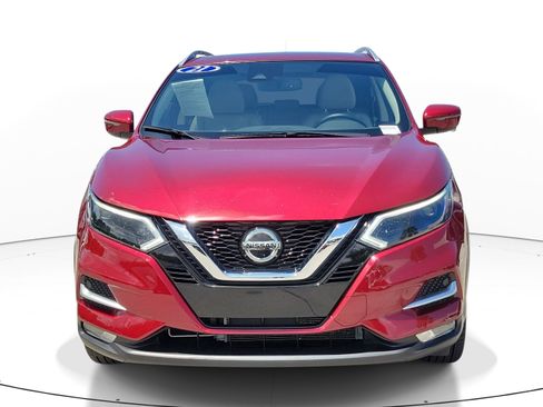 Used 2021 Nissan Rogue Sport SL w/ Premium Package FWD image 2