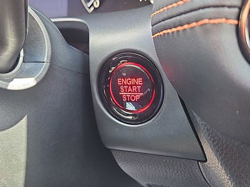 Certified 2025 Honda HR-V Sport image 21