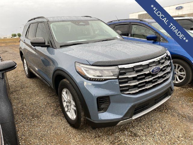 Certified 2025 Ford Explorer Active AWD/4WD image 6