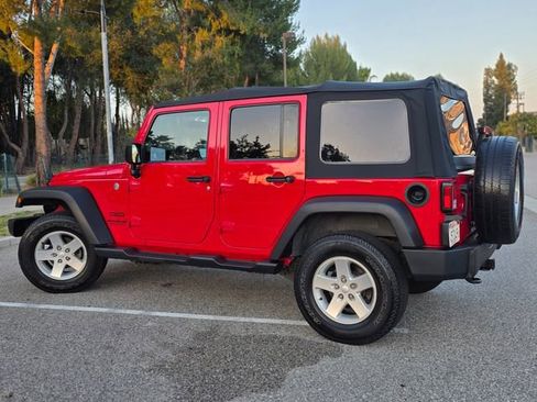 Used 2014 Jeep Wrangler Unlimited Sport w/ Quick Order Package 24S AWD/4WD image 22